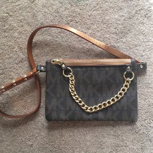 Fanny pack brand new !!